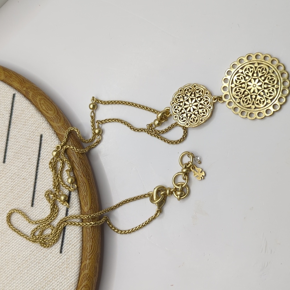 Lucky Brand gold Tone Necklace with dual mandala floral Medallion Pendant EUC
